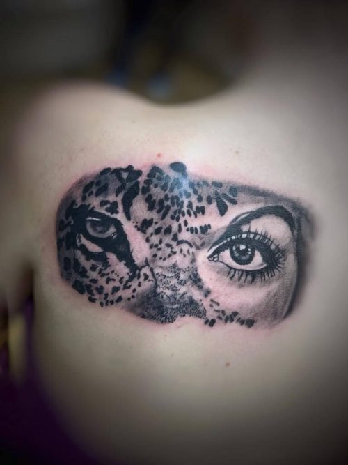Frau Leopard Tattoo auf dem Rücken Wild Spirit